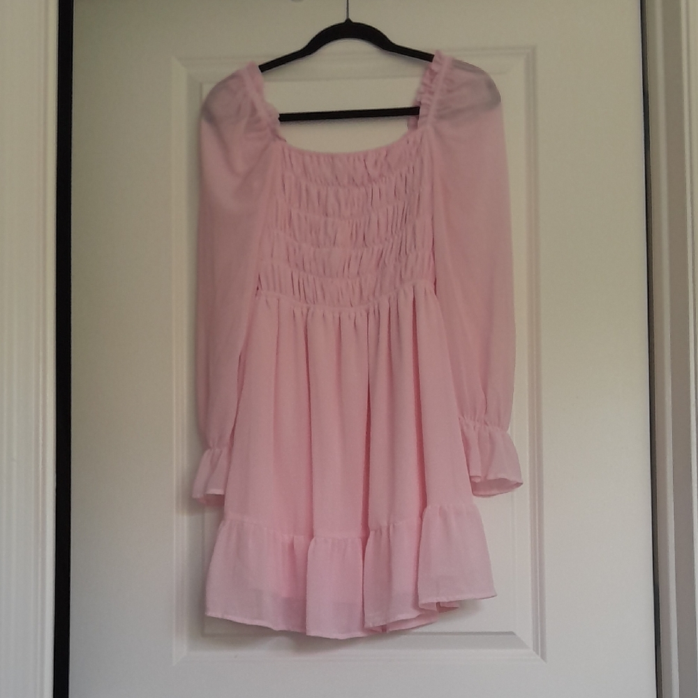 Eilly Bazar Size Small Smocked Pink Dress